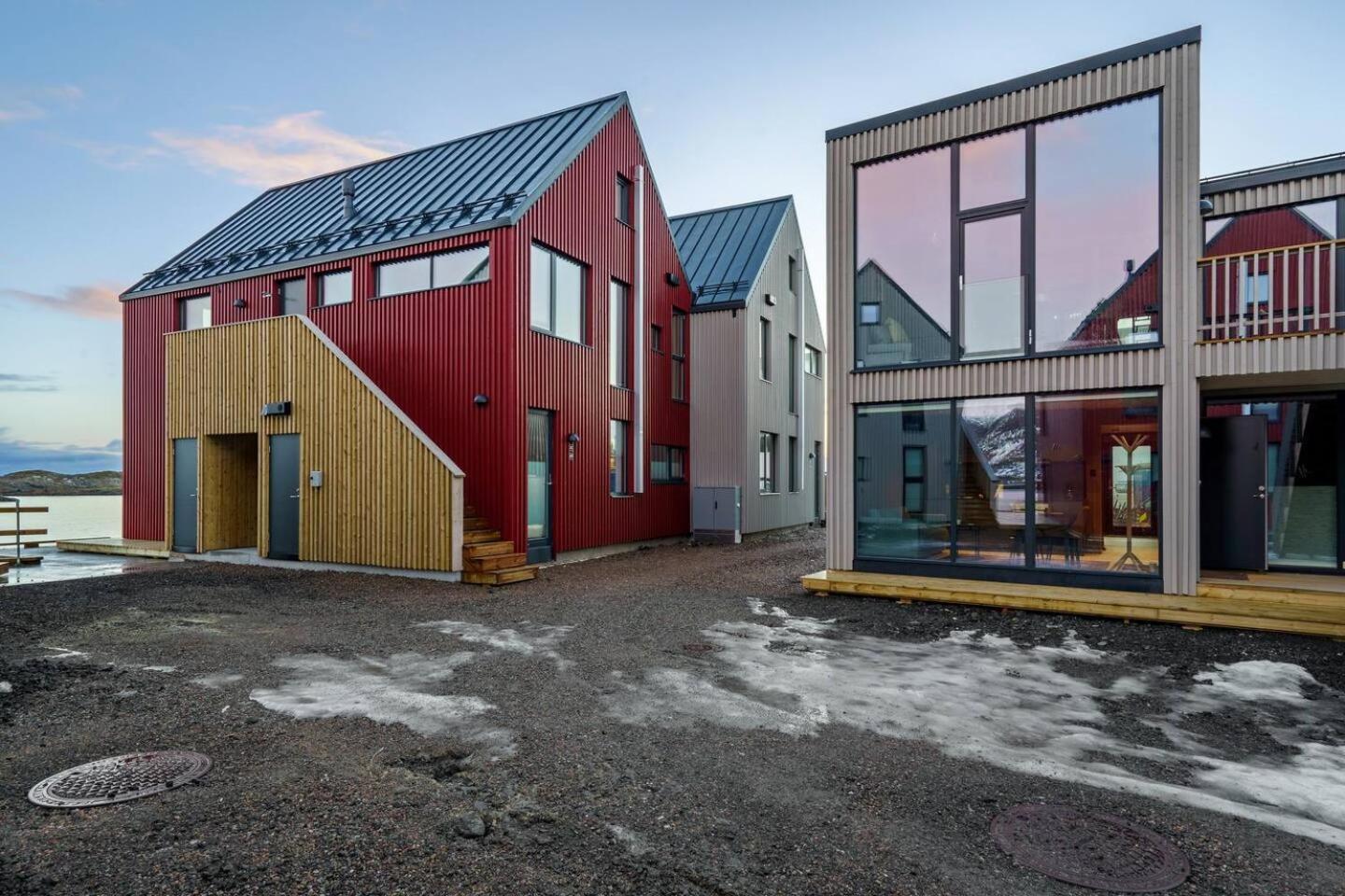 Rorbuleilighet I Idylliske Henningsvær Extérieur photo