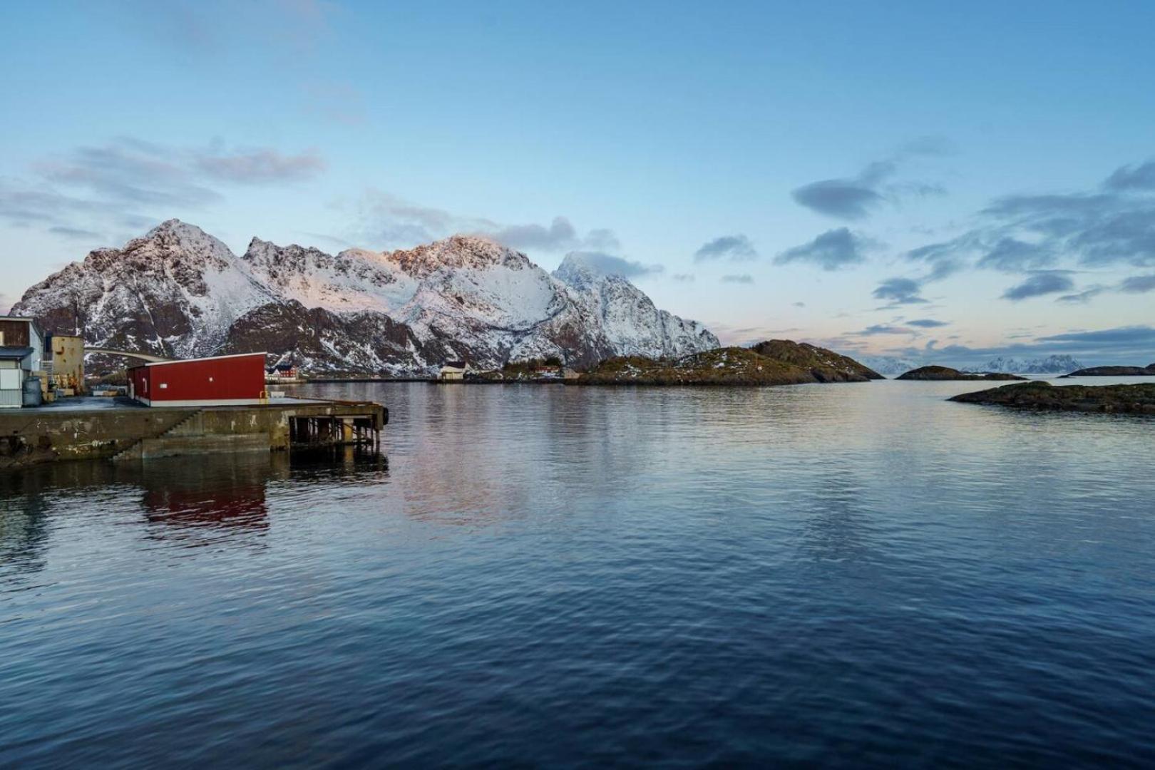 Rorbuleilighet I Idylliske Henningsvær Extérieur photo